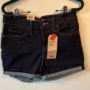 Levi’s Mid-length shorts